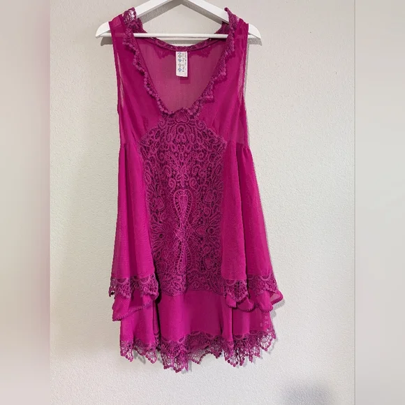Free People Berry Fuchsia Crochet Lace Mini Dress Layered Hem Swing Dress 10 - Picture 2 of 15